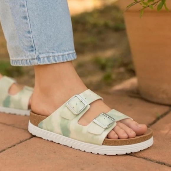 Birkenstock Shoes - Birkenstock Women's Arizona Vegan Platform Sandals